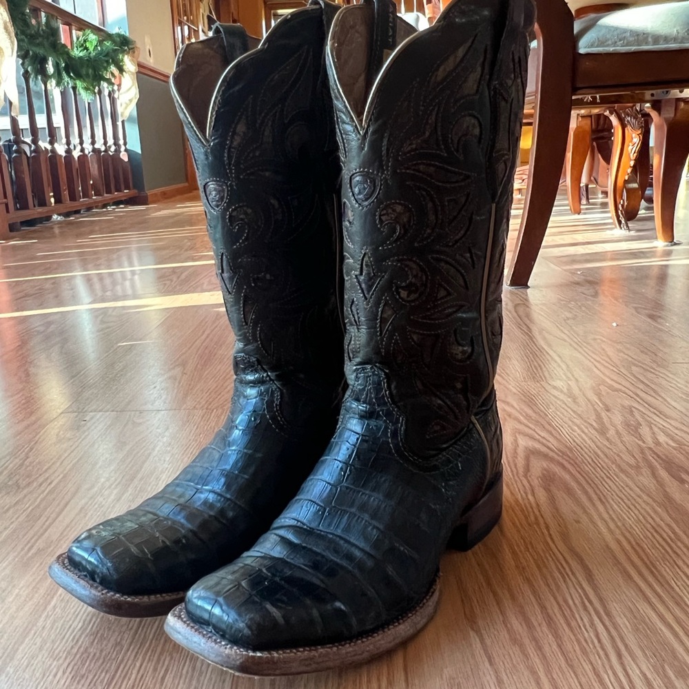 COPY - Ariat Caiman Women’s western boots, size 8 B